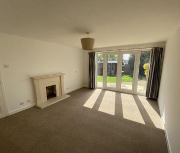 3 bedroom semi-detached house to rent - Photo 1