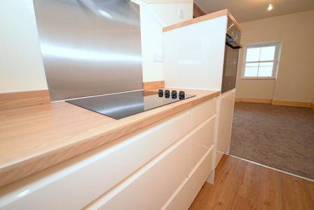 2 bedroom flat to rent - Photo 5