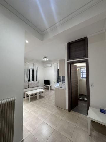 Studio/Γκαρσονιέρα για ενοικίαση Φιλοπάππου (Ιστορικό Κέντρο) - Φωτογραφία 2