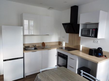 Location Appartement 2 pièces 30m² BAGNERES DE BIGORRE 65200 - Photo 4