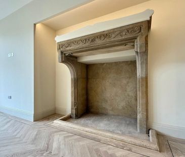 West Overcliff Drive, Bournemouth, Dorset, BH4 - Photo 3