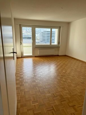 Rent a 4 ½ rooms apartment in Buchrain - Photo 1