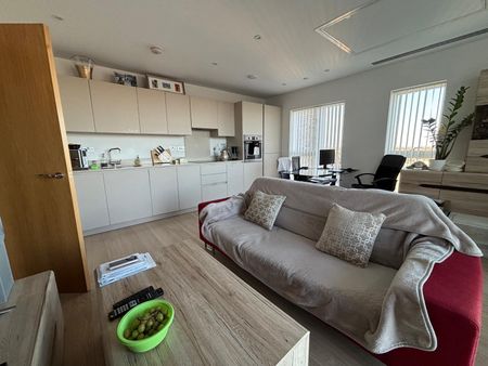 1 bedroom apartment to rent - Photo 2