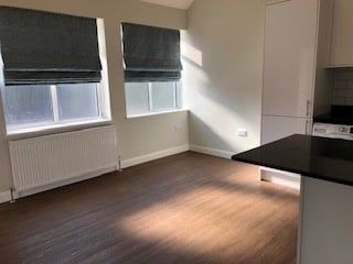 1 Bed Flat, Brighton Road, CR2 - Photo 1