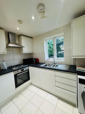 1 bedroom flat to rent - Photo 5