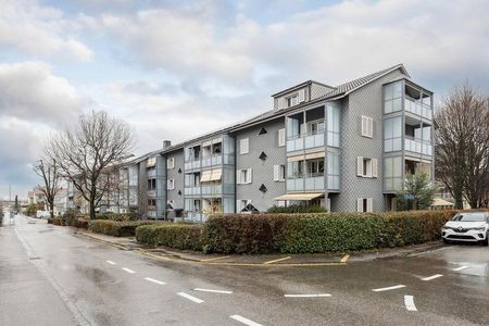 Schöne sanierte 4.5 Zimmerwohnung - Photo 2