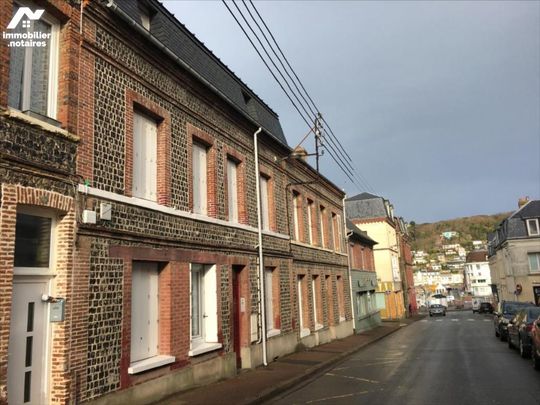 rue du Président René Coty Appartement de Type 2 au 2ème étage - Photo 1