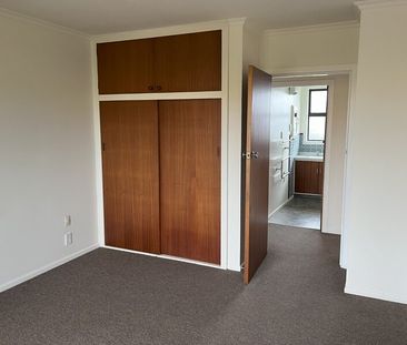 Papanui – Spacious 2 bedroom unit, Suit Couple - Photo 5