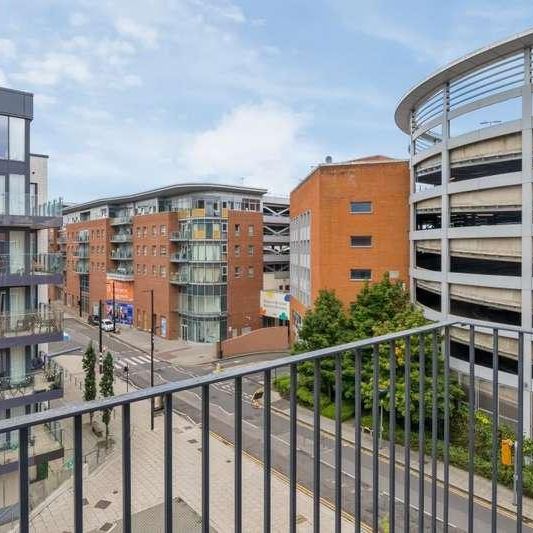 Newland Gate, High Wycombe, HP11 - Photo 1