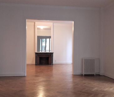 location Appartement F7 DE 312.5m² À PARIS - Photo 1