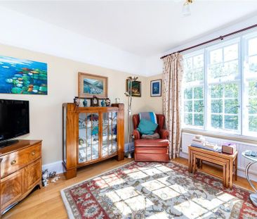 3 bedroom flat to rent - Photo 3