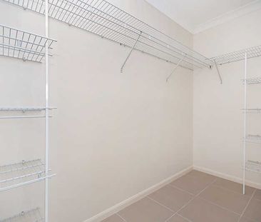 17 Carabeen Court, Mount Low QLD 4818 - House For Rent | Domain - Photo 3