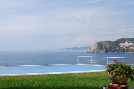 4 room luxury Villa for rent in Almuñécar, Spain - Photo 5