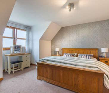 4 bedroom detached house to rent - Photo 6