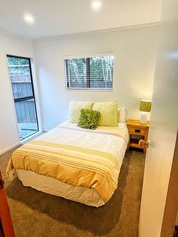 Charming 4BR Home in Mt. Eden - Photo 3