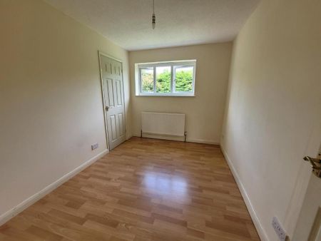 4 bedroom detached house to rent - Photo 4