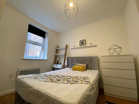 2 Bed Penthouse, Belgrave Gate, LE1 - Photo 4