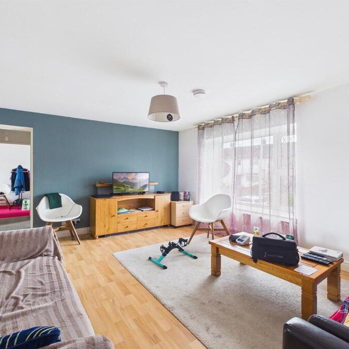 27b Kilwarlin Crescent, Belfast, BT8 7EN - Photo 1
