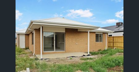 BEAUTIFUL HOME IN CORIDALE ESTATE - Photo 3