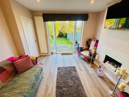 Marsh Lane Crescent - Photo 2