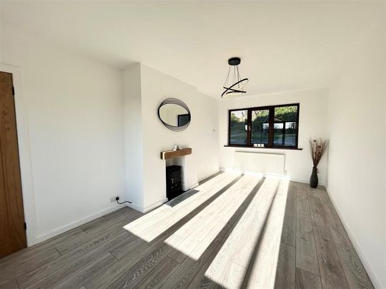 3 bedroom end of terrace house to rent - Photo 1