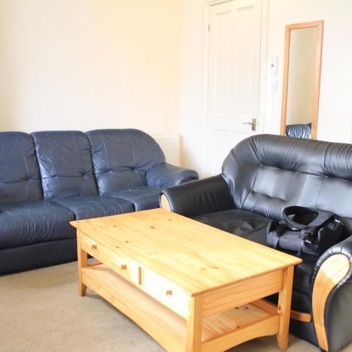 West Road, West Drayton - Photo 1