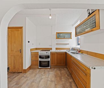 3 bedroom terraced house to rent - Photo 2