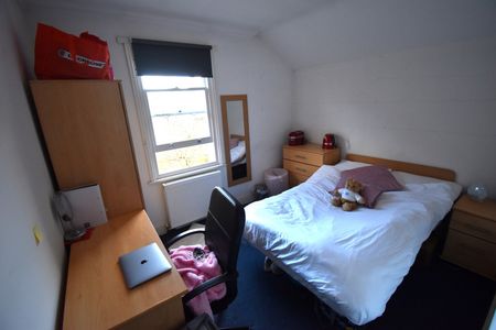 7 Bed End Terrace, Addington Road, RG1 - Photo 4