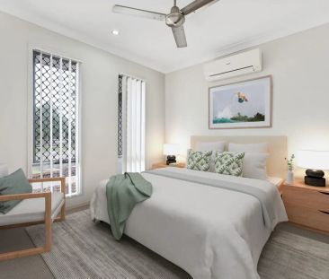 Pool side living in peaceful Mount Low - Photo 4