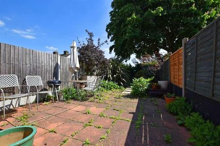 Cowslip Road, South Woodford, E18 - Photo 5