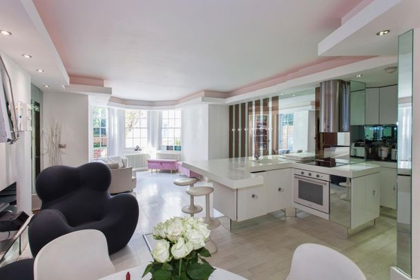 2 bedroom Flat To Let Total Size: 1055 SQ FT - Photo 1