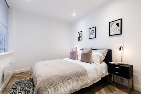 3 bedroom flat to rent - Photo 5