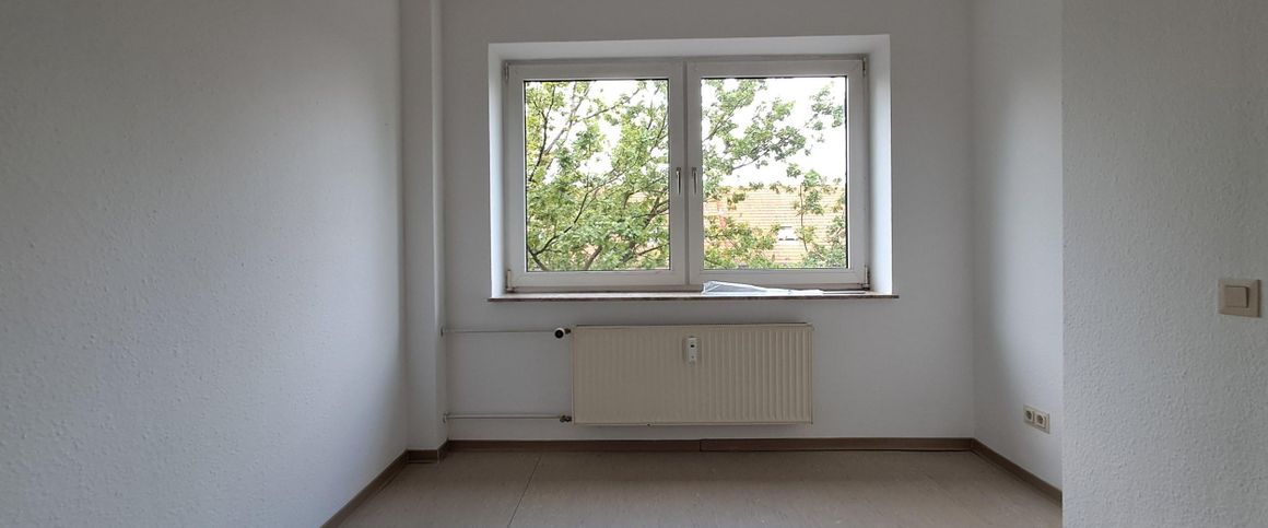Helle 2-Zimmer-Wohnung mit Balkon in Hannover - Foto 1