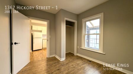 Refreshed 2 Bed 1 Bath Main Floor Unit on Quiet Central Windsor Street - Photo 3