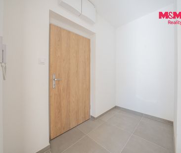 Pronájem bytu 1+kk 41 m² - Photo 1