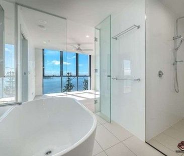 Broadwater Views & Resort-Style Living - Photo 3