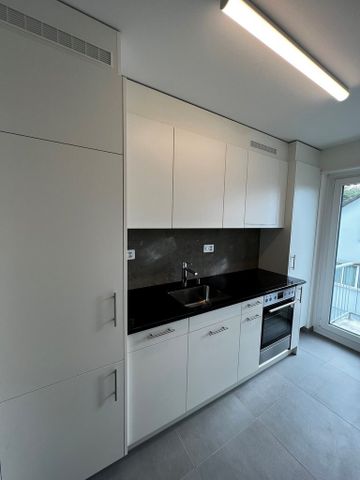Moderne Wohnung in Höngg - Photo 2
