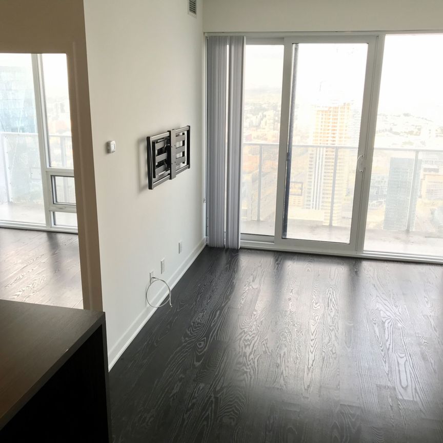 For Lease - 88 Harbour Street Unit# 7006, Toronto, Ontario - Photo 1
