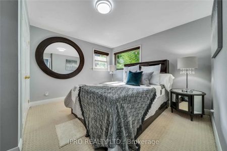 Detached Home For Lease | X8133476 - Photo 2