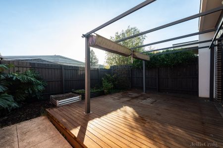 3/166 Rathcown Road, Reservoir - Photo 4
