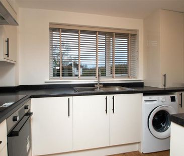 2 bedroom terraced house to rent - Photo 6