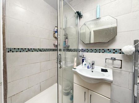 1 Bed Flat, Northumberland Road, HA2 - Photo 5