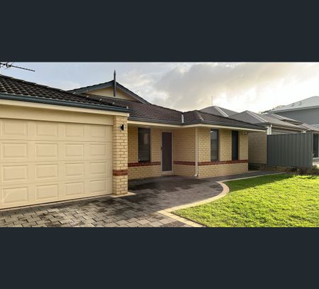 23 Weybridge Drive, Wellard, WA 6170 - Photo 3