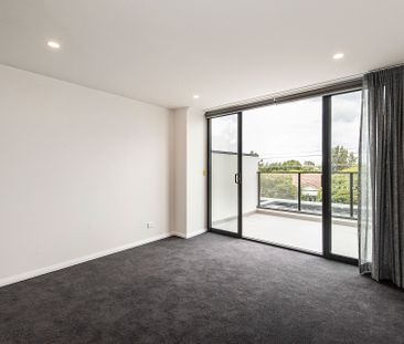 Modern Comfort in the Heart of Murrumbeena - Photo 1