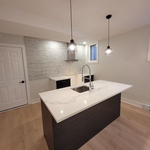 5½ Plateau Rénové |4 Électros | 1 895$ - Photo 3