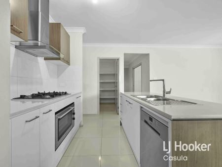 Large Family Home - Photo 2