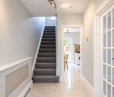 Guildford Road, Harold Hill, Romford, Essex, RM3 - Photo 3