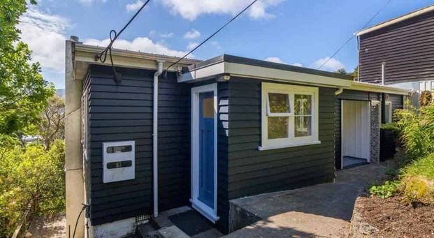 Sunny 4 Bedroom House with Bushy Outlook - Photo 1