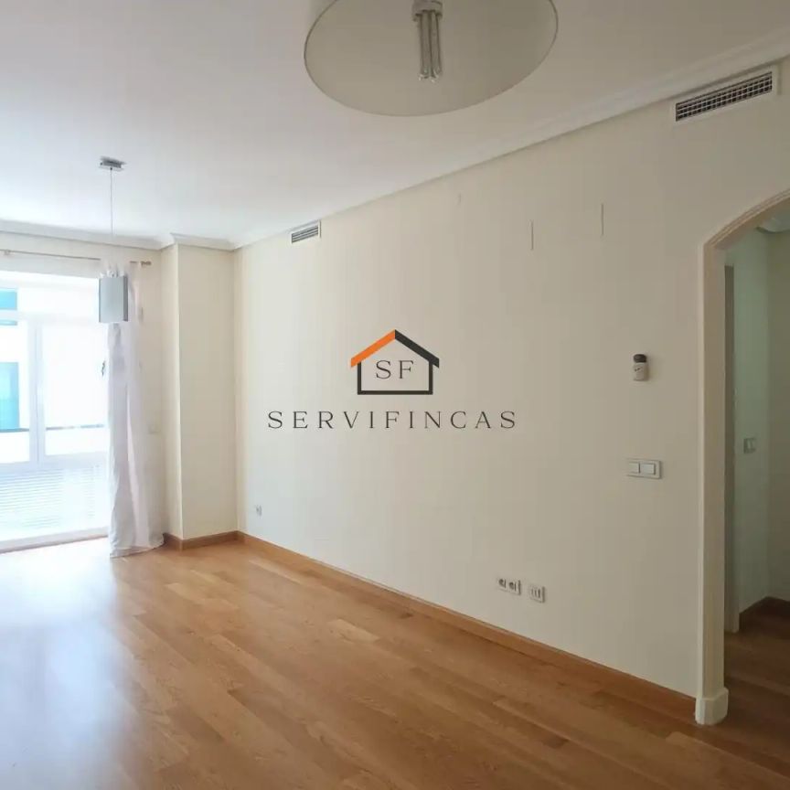 Piso de alquiler en Calle del Hierro, Legazpi - Foto 1