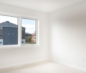 For Lease - 101 Glenroy Gilbert Drive Unit# 7, Barrhaven, Ontario - Photo 3